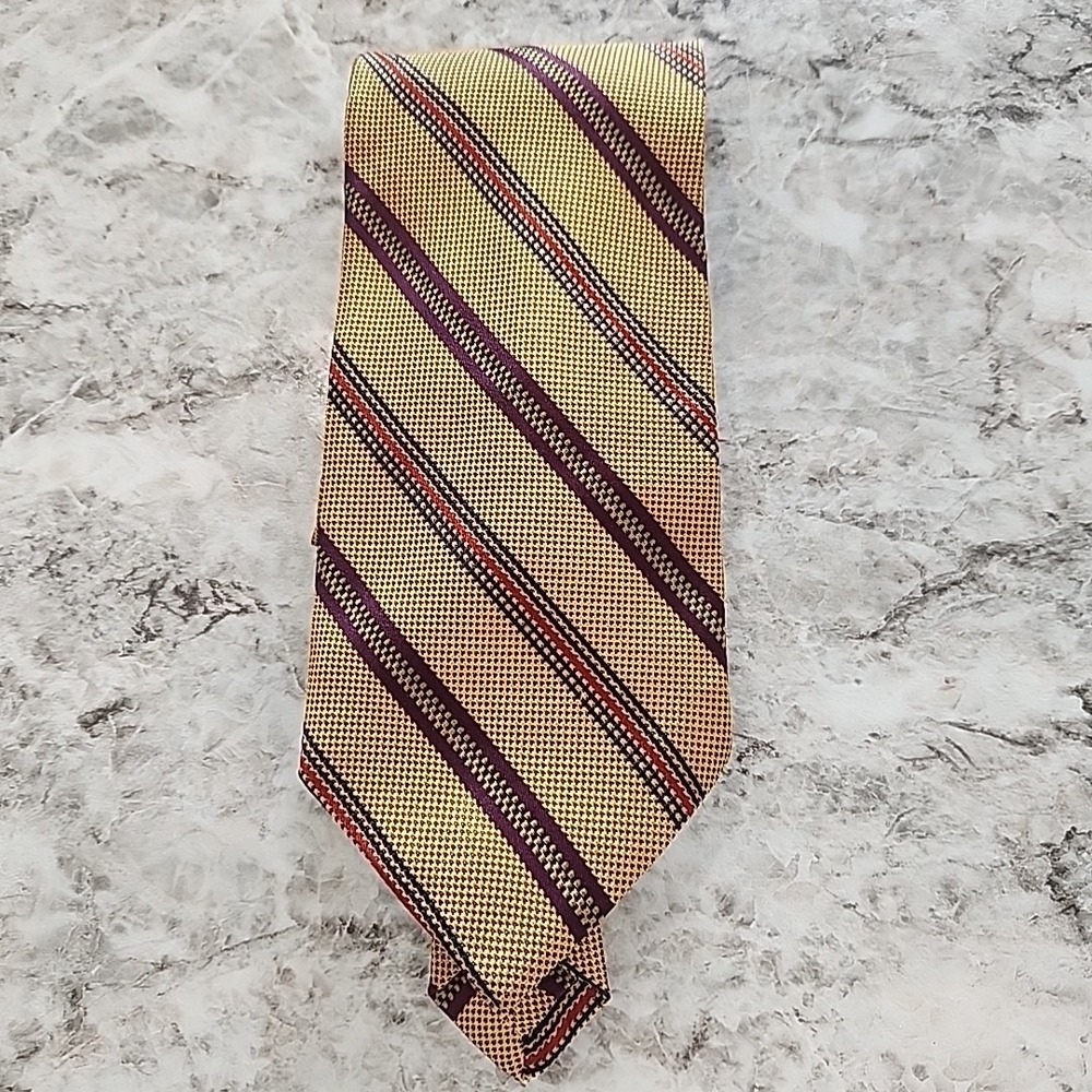 jos a bank tie striped Gold With‎ Stripes Hand Sewen All Silk
